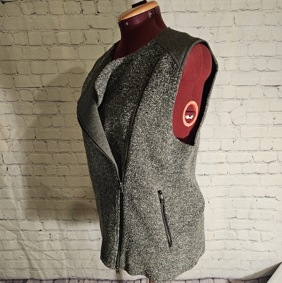 Club Monaco Boucle Grey/Melange Wool Moto Inspired Vest - Picture 11 of 12